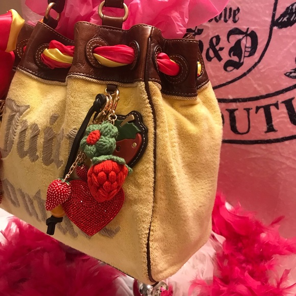 Rare yellow 💛terry cloth strawberry 🍓 daydreamer ☁️ - Picture 10 of 16